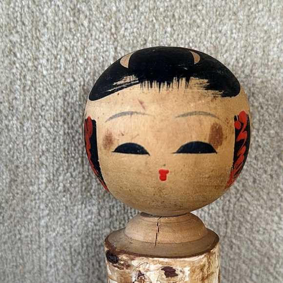Vintage 1950s Hand Carved & Hand Painted Japanese Kokeshi Doll 7” - Picture 2 of 10